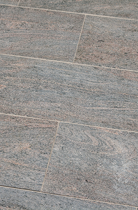 Terrassenplatte_Gneis_ASTRA Terrassenplatte_Gneis_ASTRA