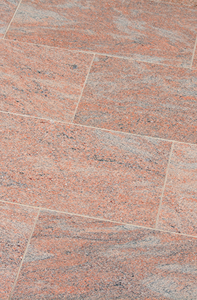 Terrassenplatten_Gneis_MINTRA_satiniert Terrassenplatten_Gneis_MINTRA_satiniert