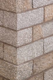 Mauer_Sol_gespitzt Mauer_Sol_gespitzt
