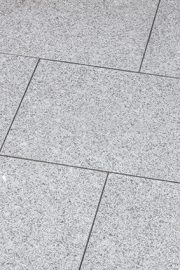 Terrassenplatten_Granit_BRAVO Terrassenplatten_Granit_BRAVO